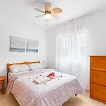 Good Atmosphere Apartment *
